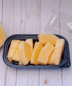 Dưa lưới ruột cam cắt sẵn
